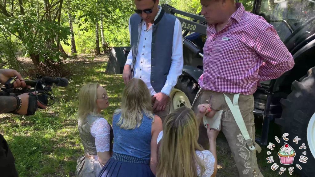 sexy foto nr. 4 von BEHIND THE SCENES – Hinter den Kulissen beim Dirndeldreh!