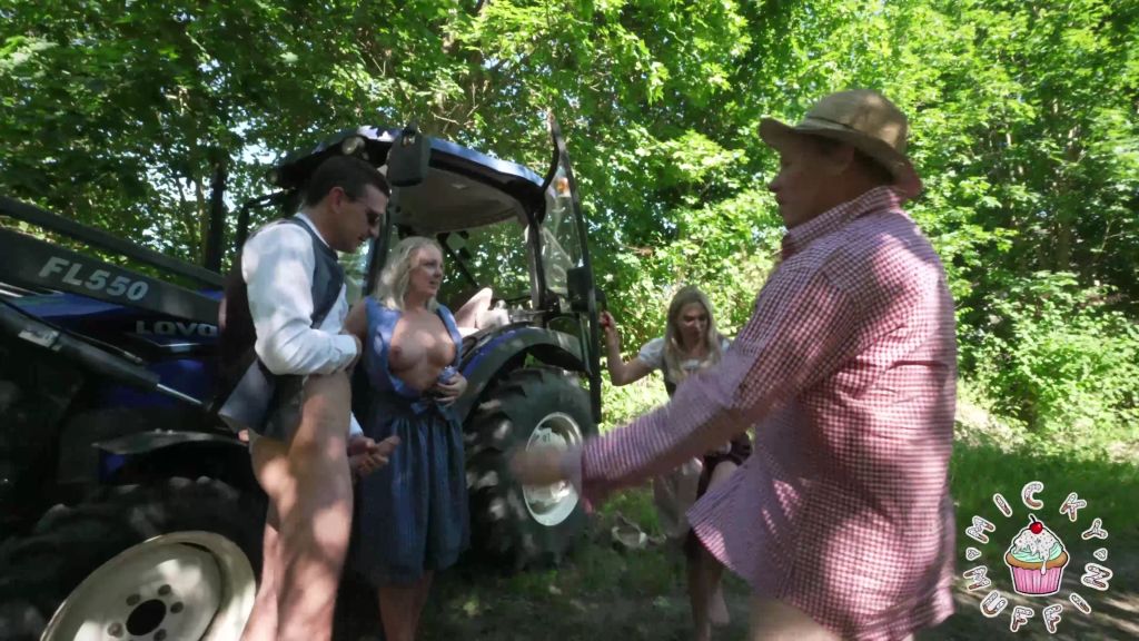 sexy foto nr. 7 von BEHIND THE SCENES – Hinter den Kulissen beim Dirndeldreh!