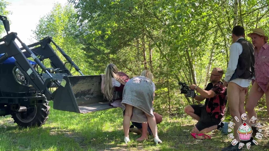 sexy foto nr. 8 von BEHIND THE SCENES – Hinter den Kulissen beim Dirndeldreh!