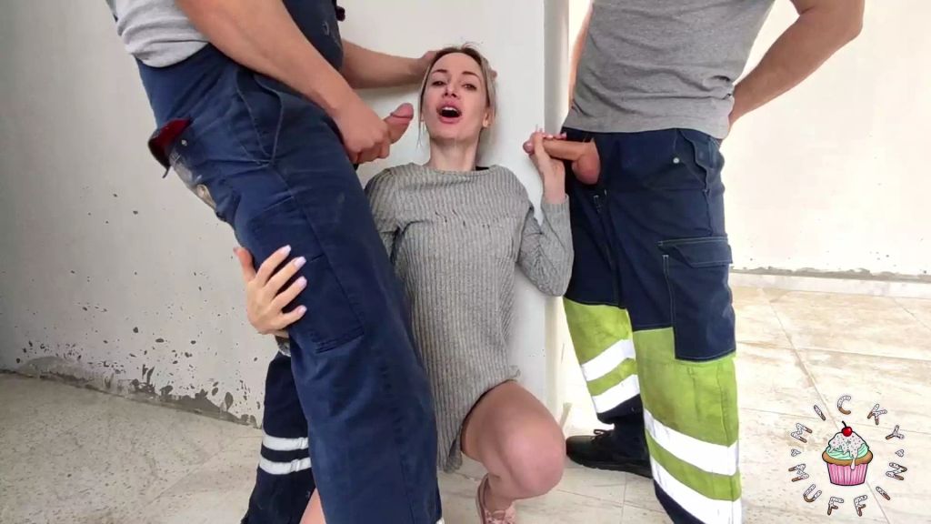 sexy foto nr. 8 von Auf der Baustelle wird ordentlich gebaggert.