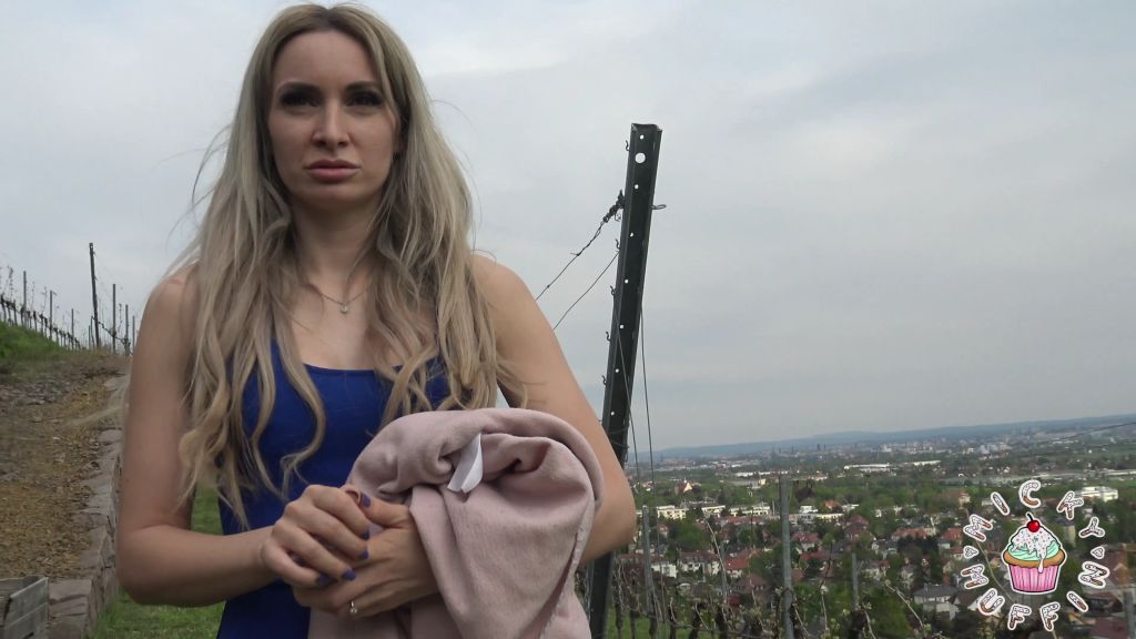 sexy foto nr. 2 von Weinbauern im Weinberg weggekn*llt!