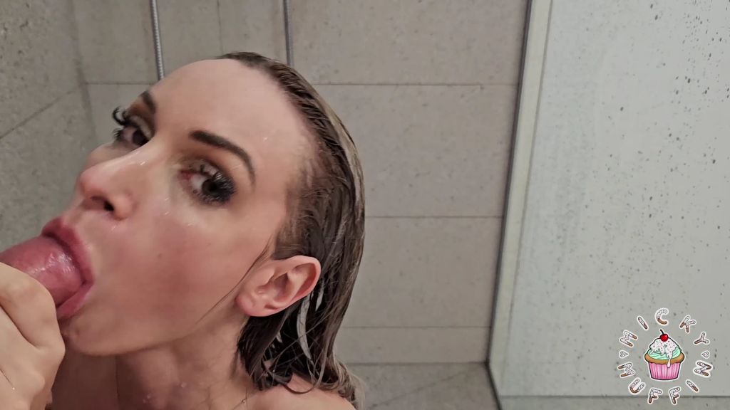 sexy foto nr. 4 von UNCUT – F*cken in der Dusche!