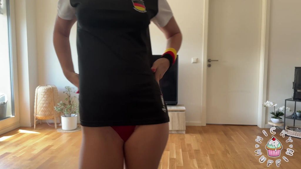 sexy foto nr. 1 von Mögen die Spiele beginnen!