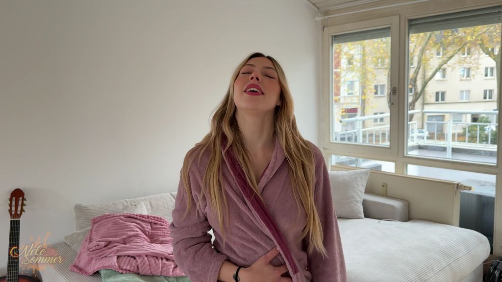 sexy foto nr. 2 von INTERNET TECHNIKER GEFICKT!