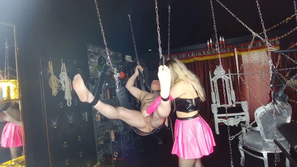 sexy foto nr. 9 von Mini-Schwanz Alarm! Deine Ehefrau tut mir LEID