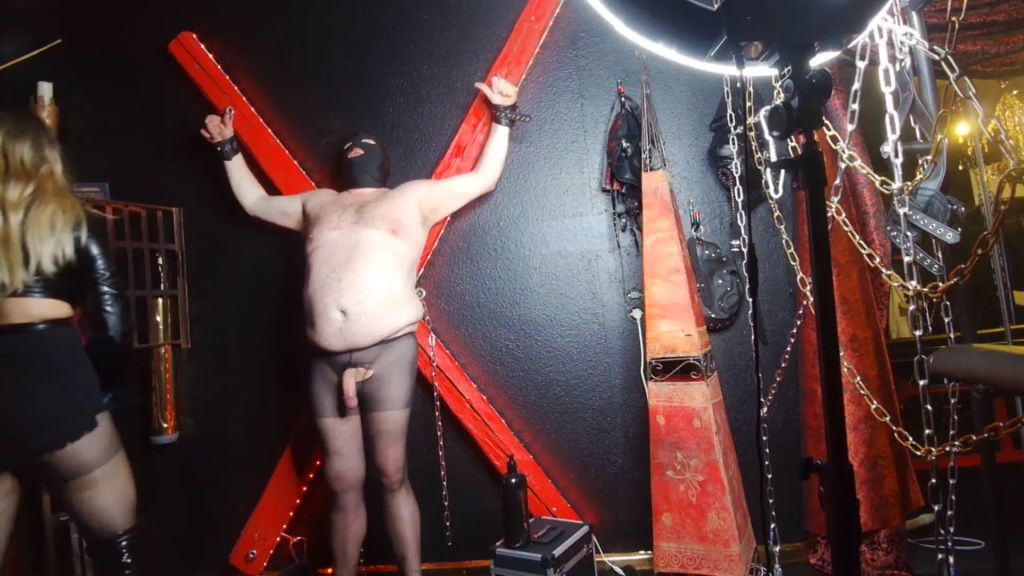 sexy foto nr. 2 von Deine Herrin melkt DICH leer!