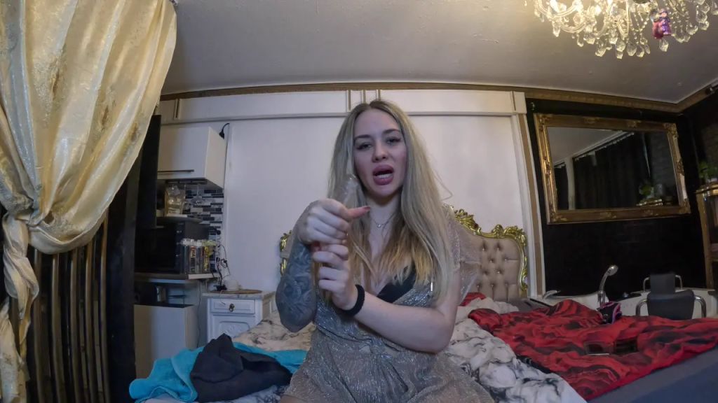 sexy foto nr. 3 von Schau wie ich in meinen Stiefel-Heels ordentlich abpisse!