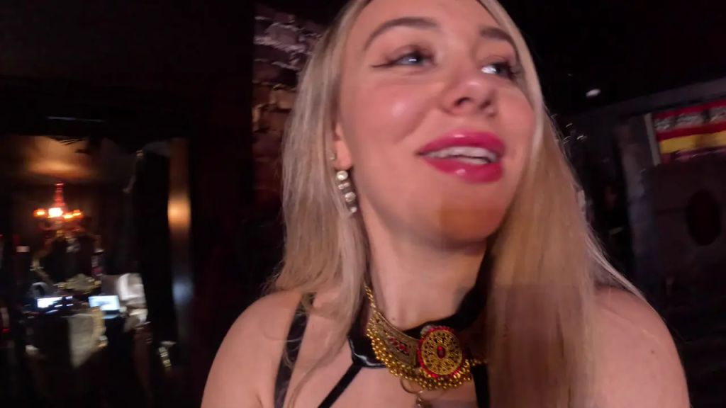 sexy foto nr. 1 von FotzenZerstörung+ Brustwarzen Behandlung der harten Art