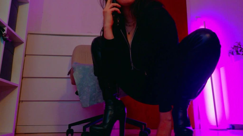 sexy foto nr. 7 von Gedemütigt und ausgelacht!