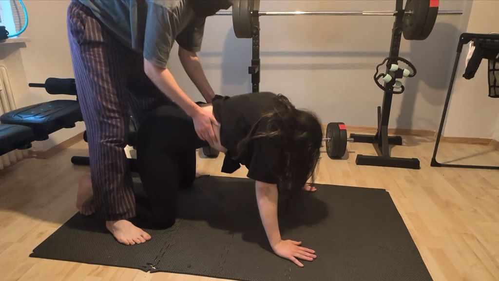 Vorschaubild 1 zum Video „GYMFUCK EXTREME - TEACHER FUCKED ME IN YOGA SESSION“