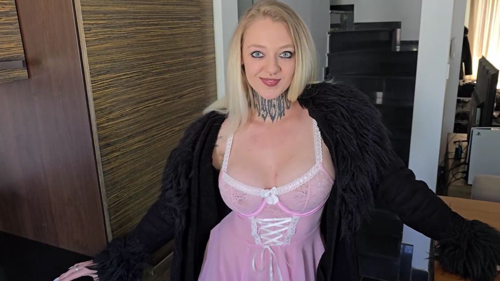 sexy foto nr. 2 von Die perverse BITTE meiner SCHWESTER! Treuetest eskaliert
