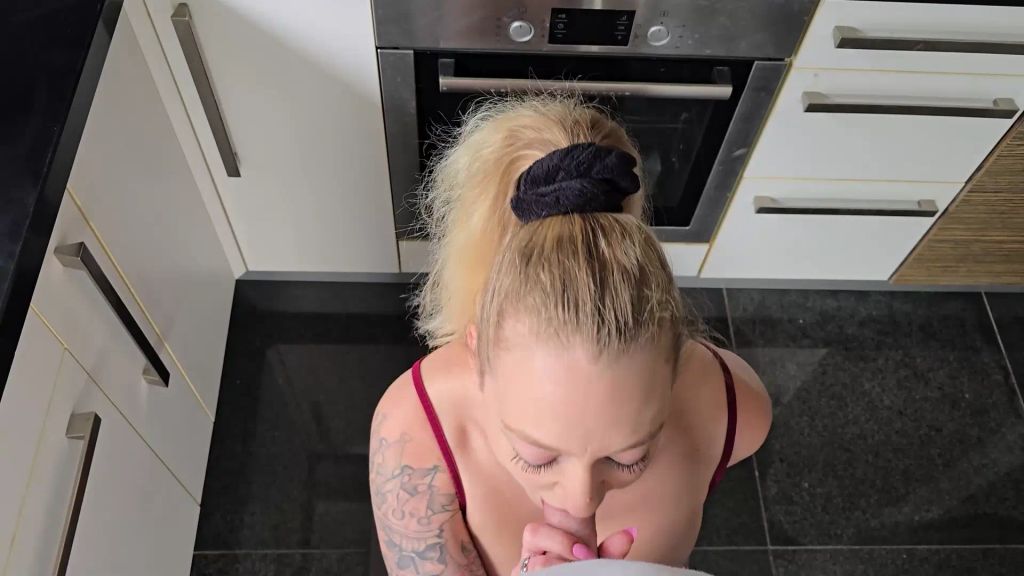 sexy foto nr. 2 von Verboten oder unmoralisch? Mitleidsfick für Stiefbruder(19j)