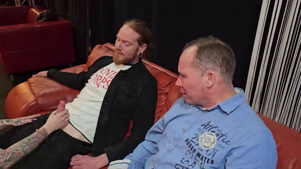 sexy foto nr. 5 von Dreckige Cuckold-Familie! Fremdgeschwängert vor Ehemann