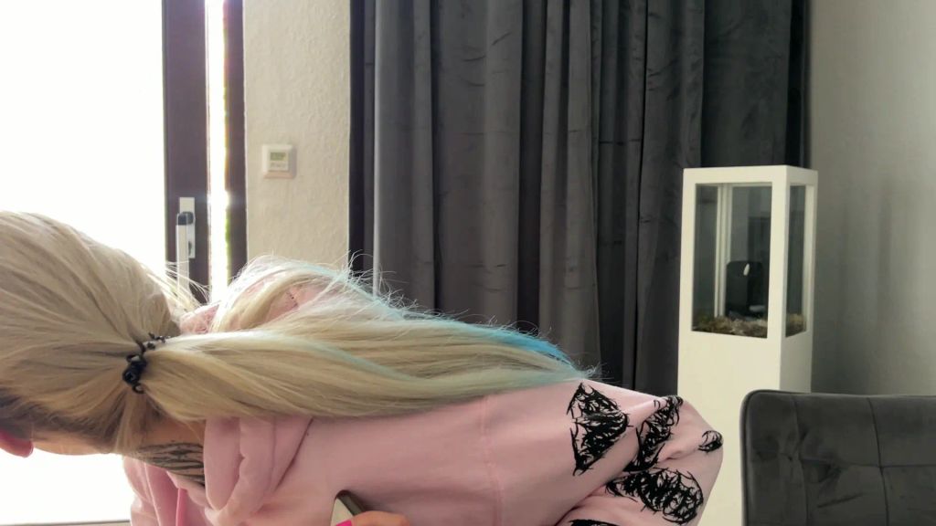 sexy foto nr. 1 von Vom alten Assi (62) besamt! Warum ich?
