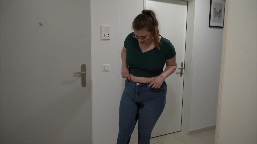 sexy foto nr. 6 von Oh wie peinlich, neue Jeans schon eingesaut! Mega Jeanspiss!