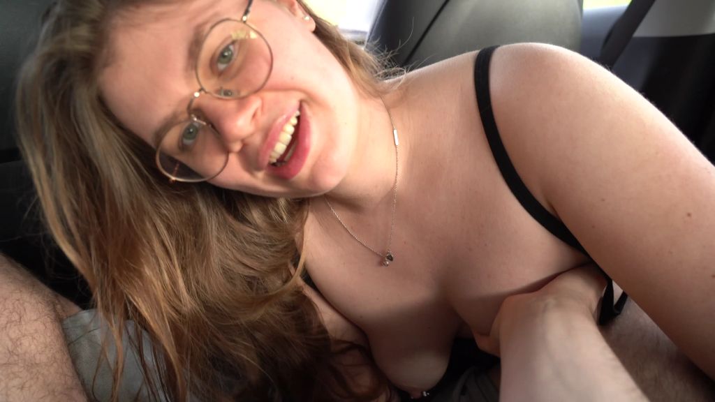 sexy foto nr. 7 von Auf Rückbank blank gezogen! Creampie für gratis Heimfahrt