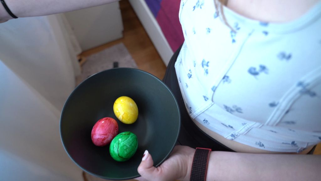sexy foto nr. 4 von Eiersuche Mal anders! Nicht nur Eier abgesahnt
