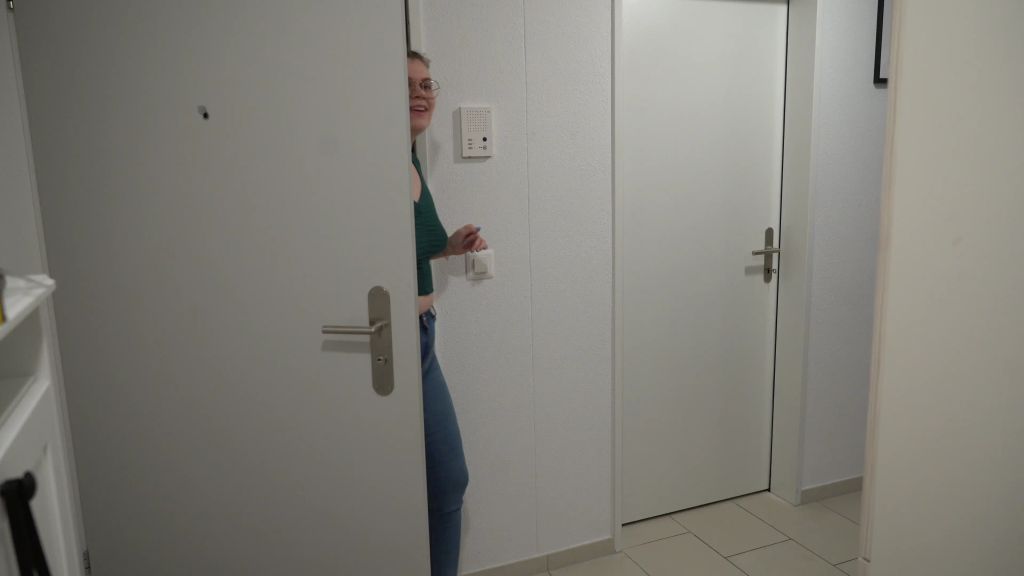 sexy foto nr. 1 von Wie peinlich! Neue Jeans schon eingesaut! Mega Jeanspiss!
