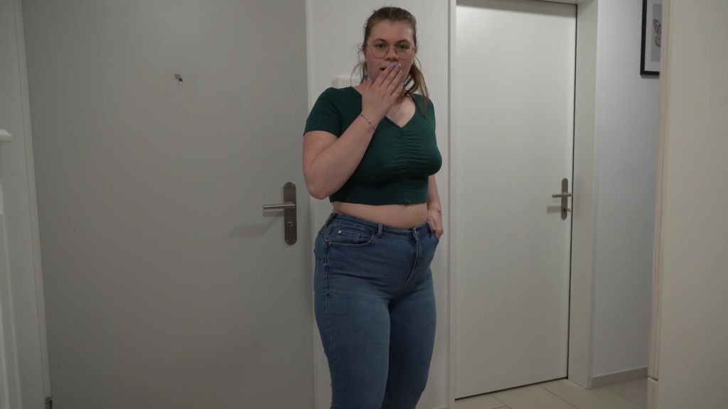 sexy foto nr. 4 von Wie peinlich! Neue Jeans schon eingesaut! Mega Jeanspiss!