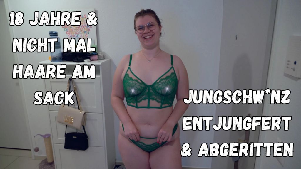 18 jähriger entjungfert!! Nicht mal Haare am Sack!!