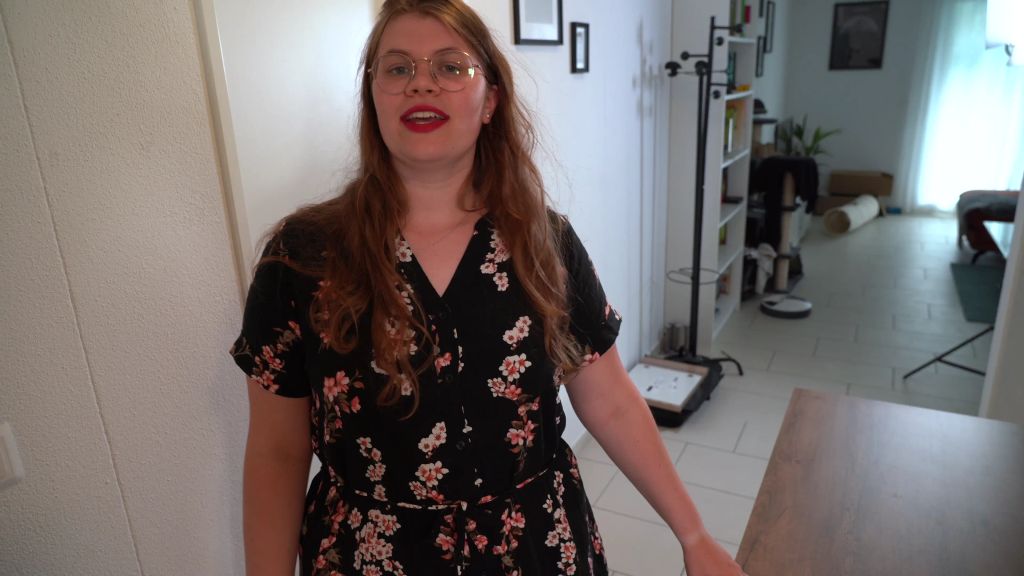 sexy foto nr. 1 von Periode? Fick mich halt in Arsch! Möbelpacker anal bezahlt!