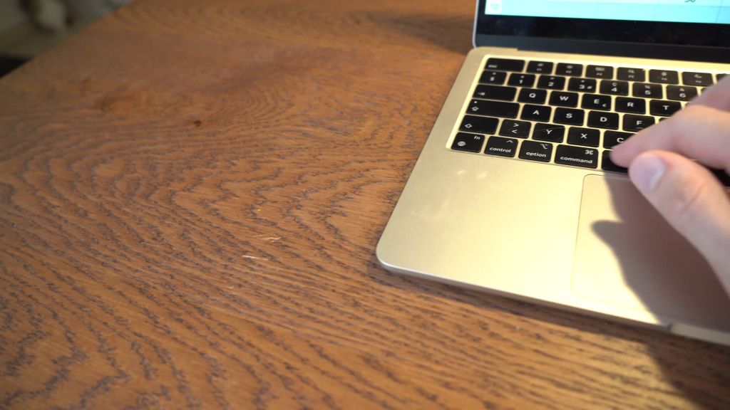 sexy foto nr. 1 von Fick mich statt zu tippen! Homeoffice endet mit Creampie!