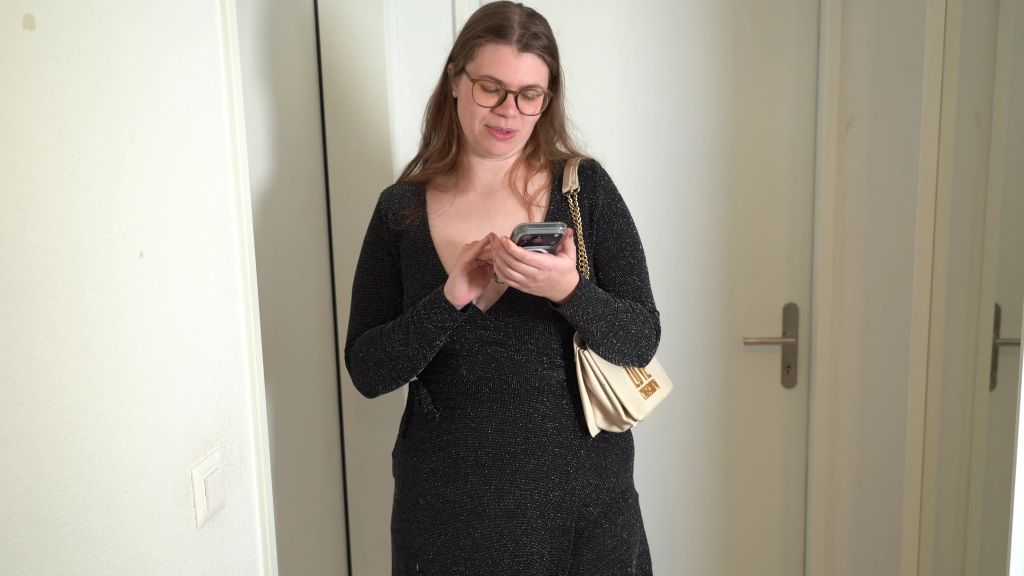 sexy foto nr. 2 von Achtung Schnellspritz-Alarm! Schafft er es in 3 Minuten?