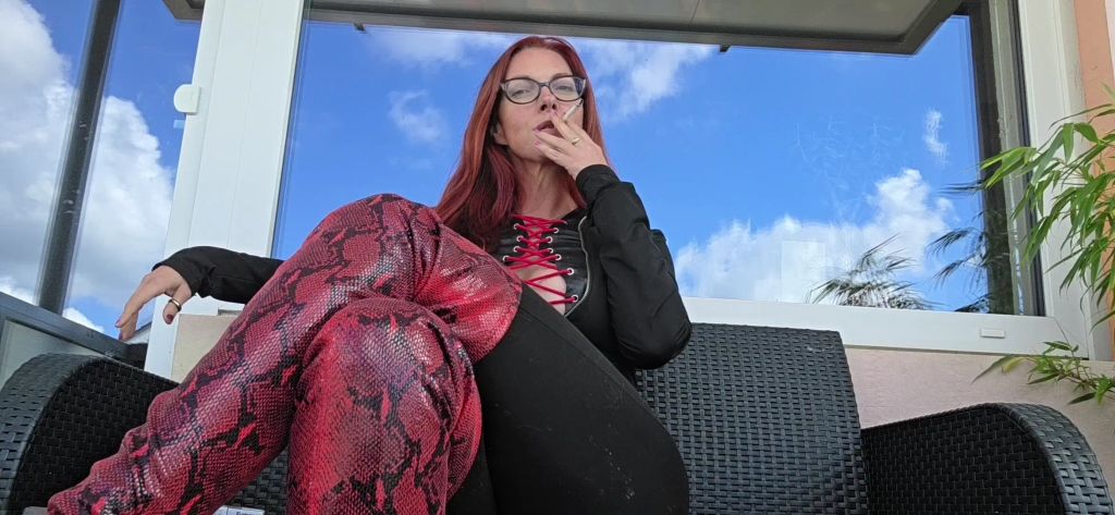 sexy foto nr. 6 von Rauch. Lippen. Stille Dominanz...