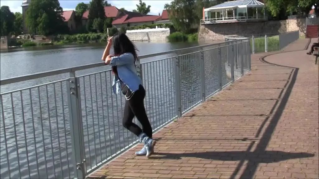 sexy foto nr. 1 von Versetzt ! Dafür darf ein anderer ran !