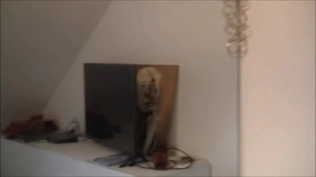 sexy foto nr. 1 von Fremdfick im Ehebett mit Austauschstudent!