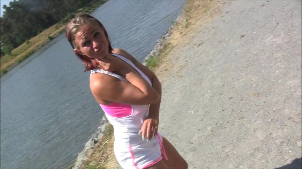 sexy foto nr. 2 von Derbe ! Fremder Typ spritzt mir beim Joggen rein