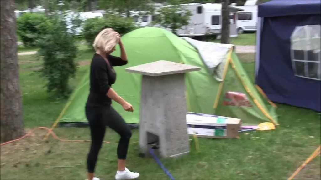 sexy foto nr. 1 von Creampie Fremdfick beim Camping !