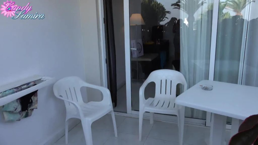 sexy foto nr. 1 von Urlaubsflirt fickt fremd ! Creampie