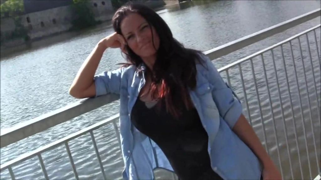 sexy foto nr. 2 von Versetzt ! Dafür darf ein anderer ran !