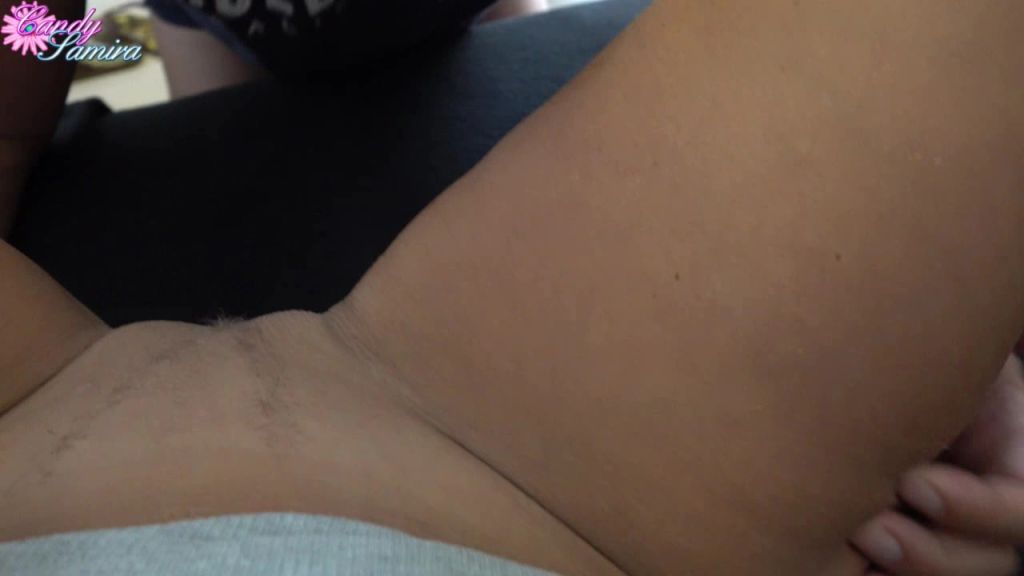 sexy foto nr. 4 von Männertraum! Neues Sofa, Nachbar musst für Testfick ran!