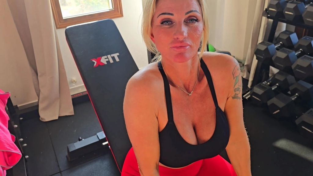 Blowjob und Tittenfick beim Fitness