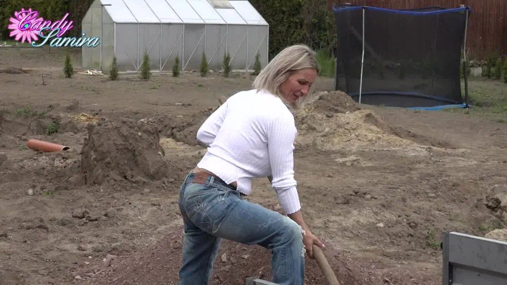 sexy foto nr. 2 von Fremder fickt mich auf Baustelle