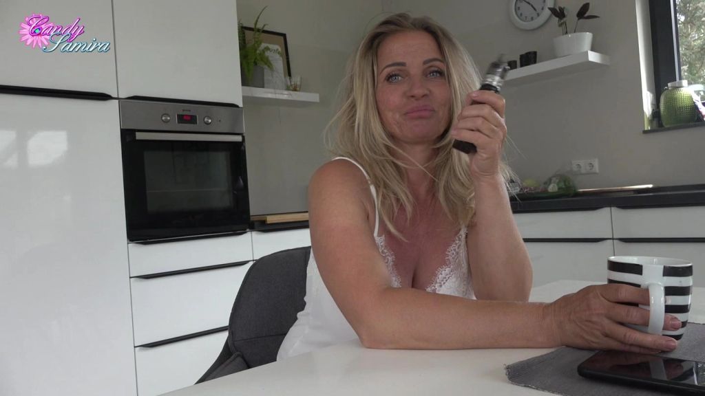 sexy foto nr. 2 von Wenn es Kaffee und Rauchen nicht bringt! Schwanz abgeblasen!