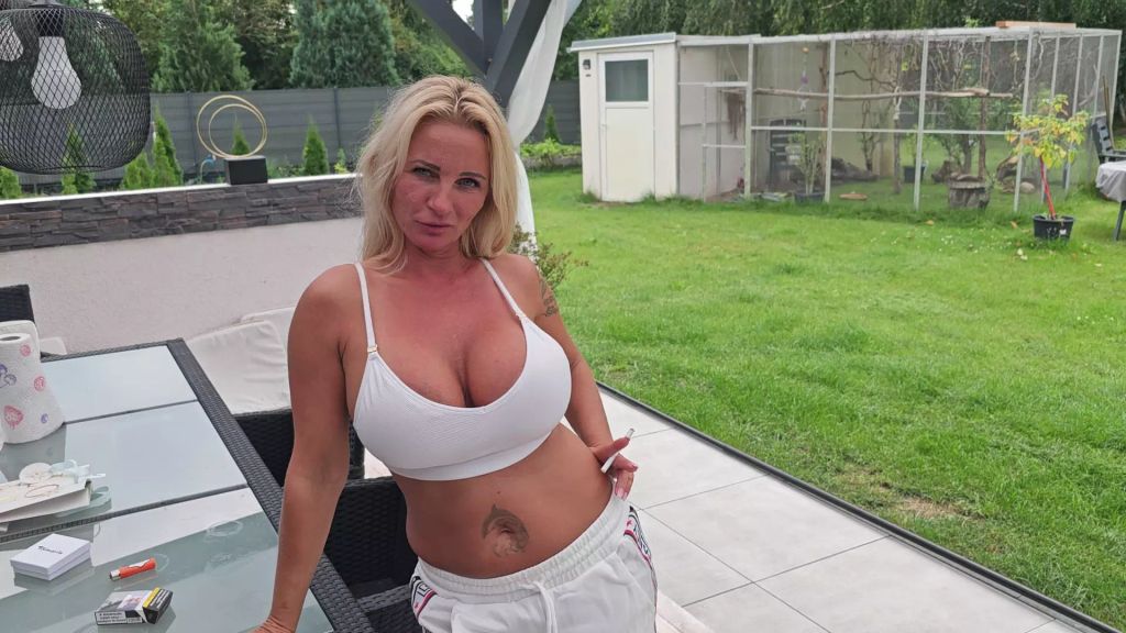 sexy foto nr. 2 von Motivation! Smoking Facial Blowjob