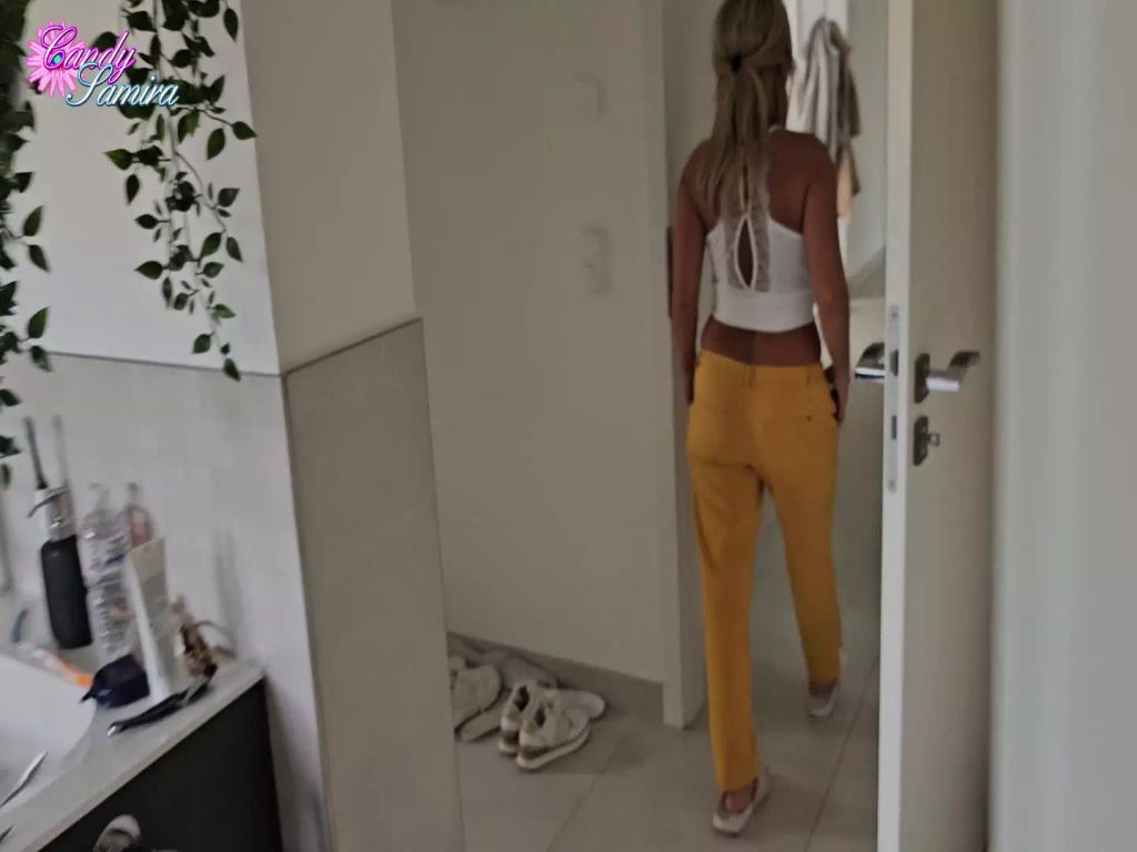 sexy foto nr. 1 von Abschiedsfick mit 18 Jährigen Nachbar vor dem Urlaub
