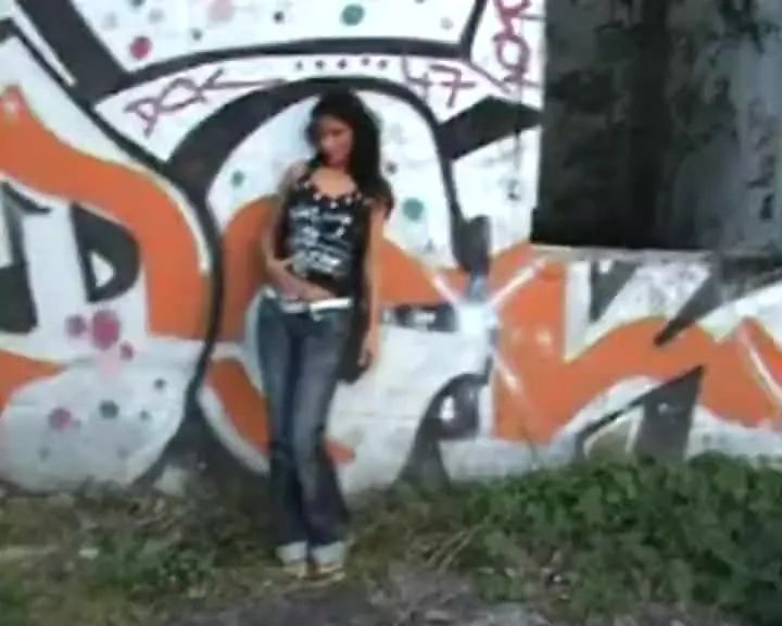 Fick vor Grafitywand
