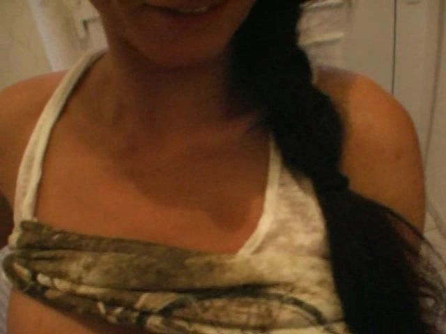 sexy foto nr. 4 von Im Schlafkostüm die Tür geöffnet..