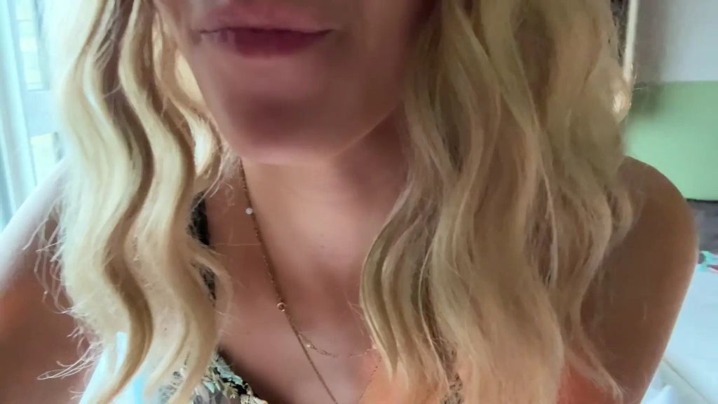 sexy foto nr. 3 von Mein Dildo & die große Fensterfront… - Morgens heiß im Hotel