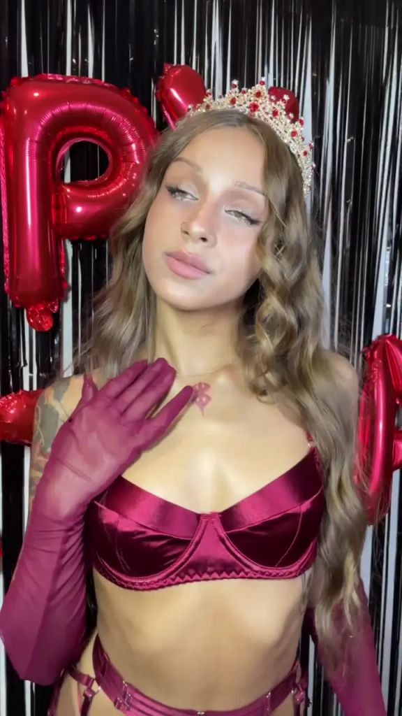 Vorschaubild 9 zum Video „Geburtstag“