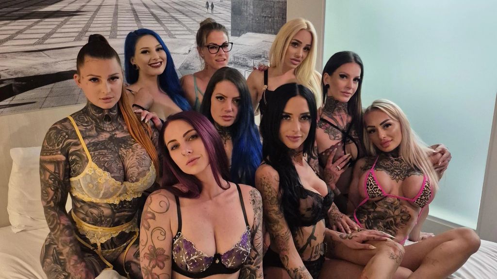 9 Girls-1 Clip🤯🥵2.0