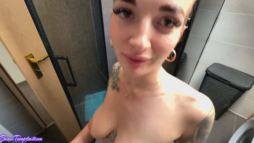 sexy foto nr. 2 von Dieser Handwerker stellt sicher keine Rechnung
