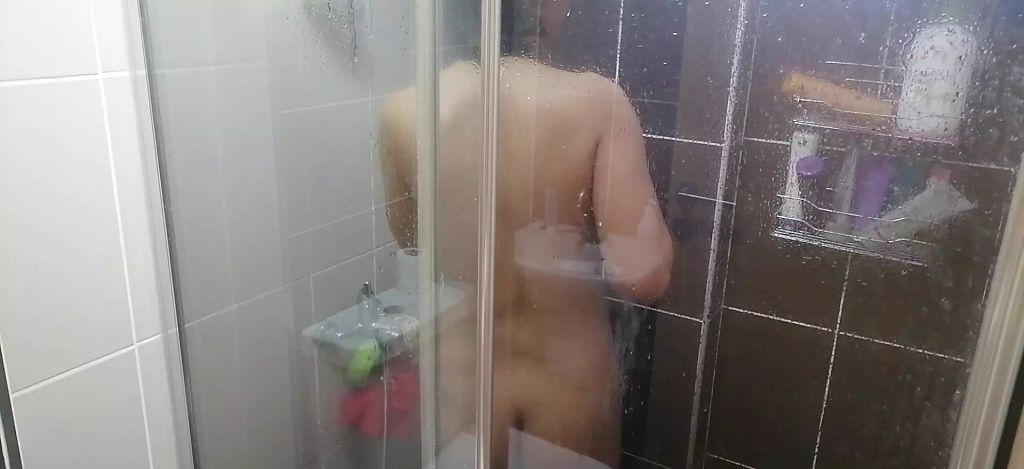 sexy foto nr. 9 von Voyeur im Badezimmer 4