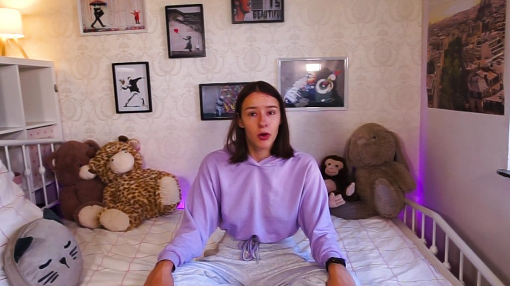 sexy foto nr. 1 von Mein erstes Mal Nackt, direkt aus meinem Zimmer :)