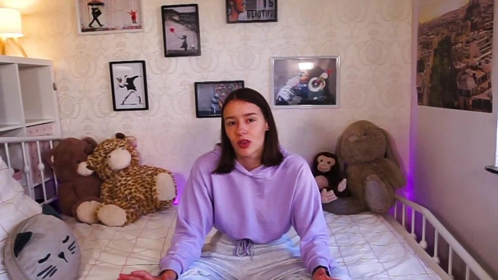 sexy foto nr. 9 von Mein erstes Mal Nackt, direkt aus meinem Zimmer :)