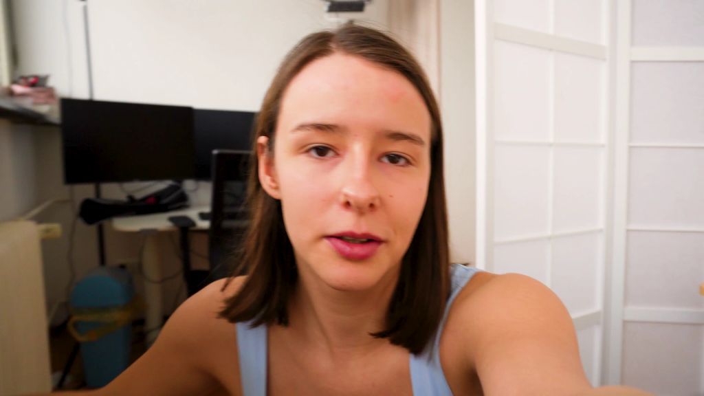 sexy foto nr. 2 von HABEN MICH MEINE NEUEN NACHBARN GEHÖRT!